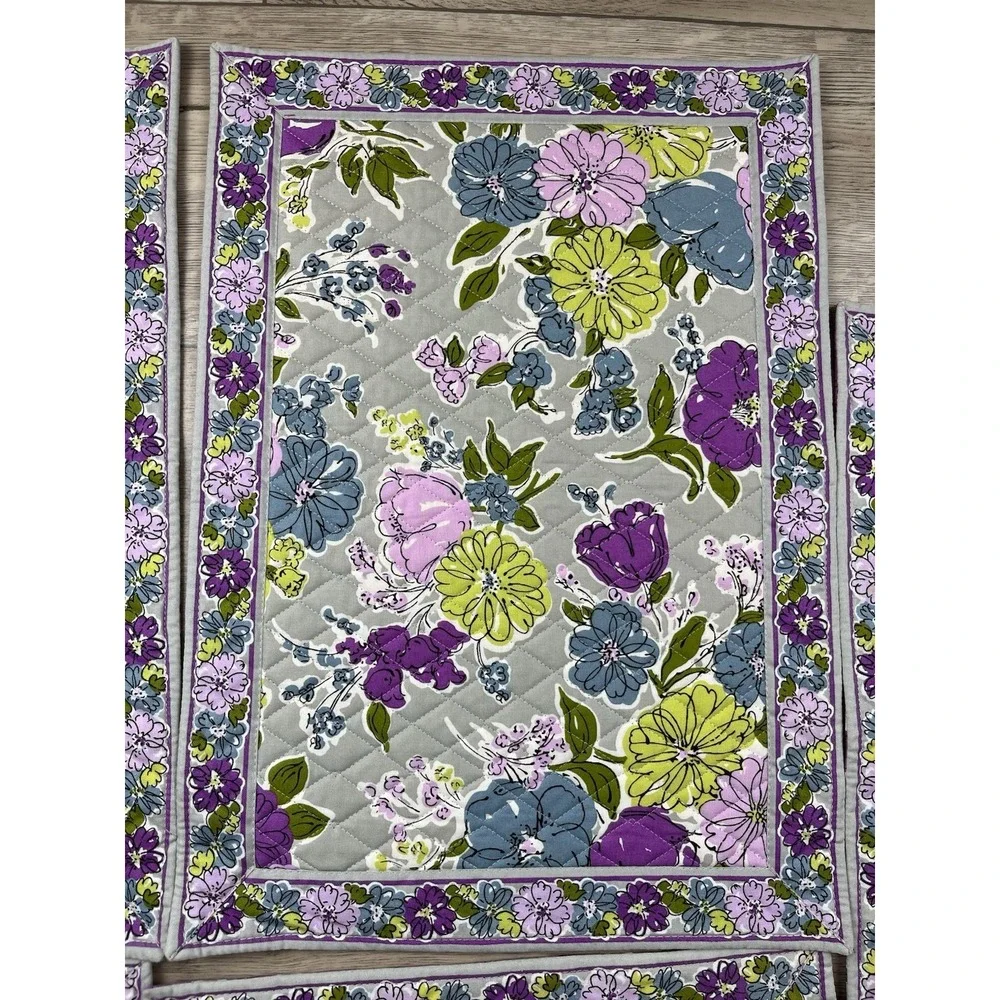 Vera Bradley Quilted Placemats (5) Set‎ Print: Watercolor